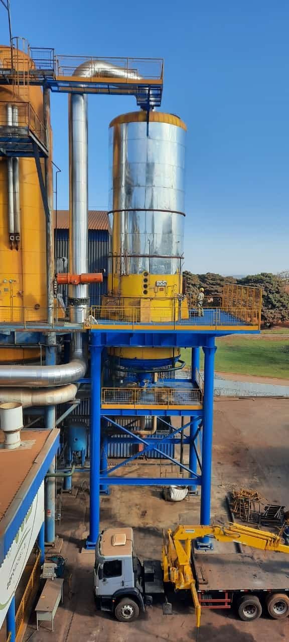 Estrutura metalica e caixa de exaustao
